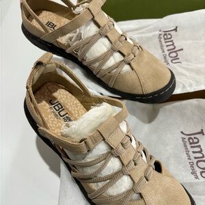 Jambu Women's Size 8.5 Taupe Sandals